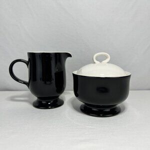 Mikasa Uptrend Black and White Creamer & Sugar bowl Made in Japan DG-700